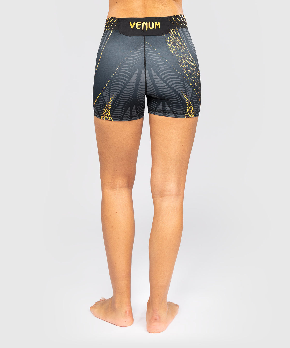 UFC Zenith by Venum Authentic Fight Night Short Vale Tudo ajuste corto Mujer - Champion
