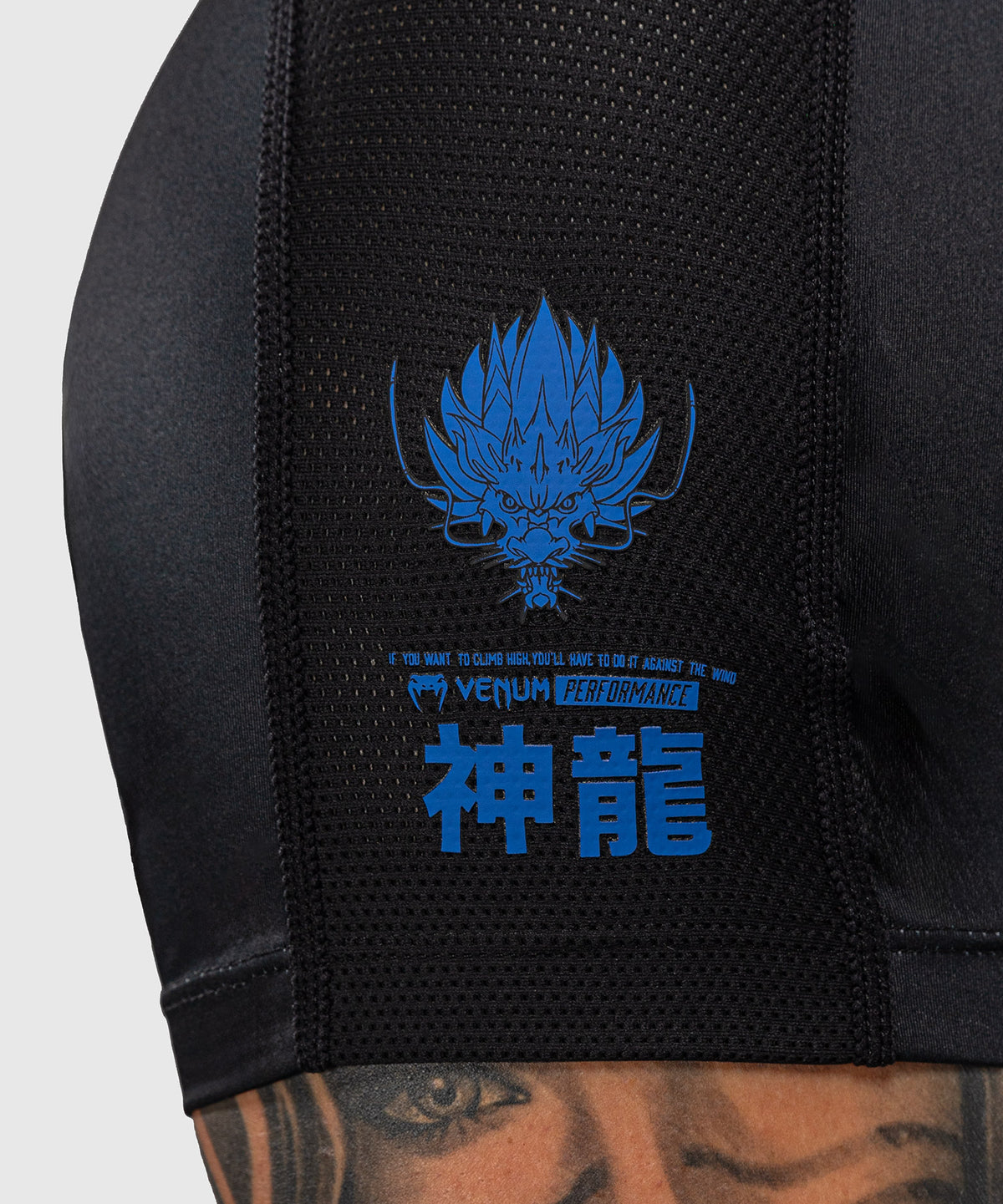 Venum Thunder Dragon Rashguard Manga Corta – Negro/Azul Real