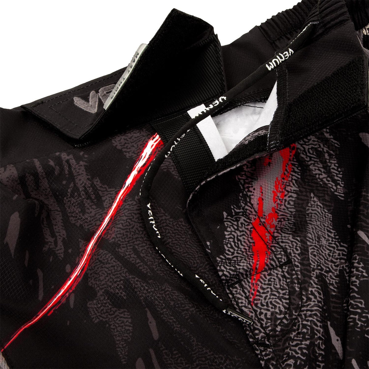 Fightshort court Venum Grizzli - Noir/Blanc