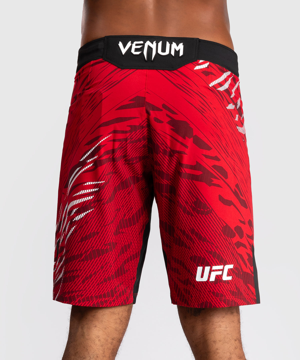 UFC Fusion by Venum Authentic Fight Night Herren Fight Short - Long Fit - Rot