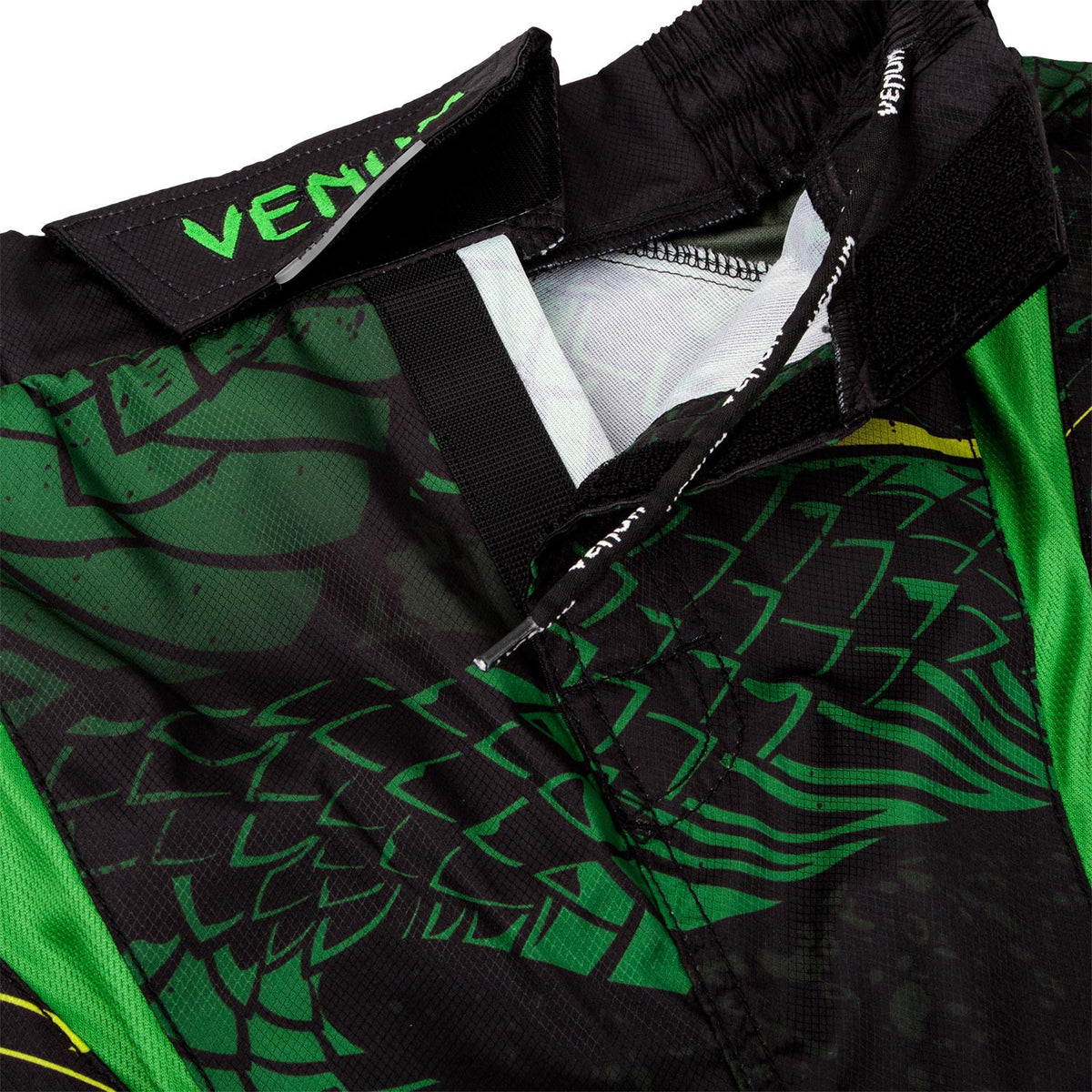 Pantaloncini da combattimento Venum Green Viper - Neri/Verdi
