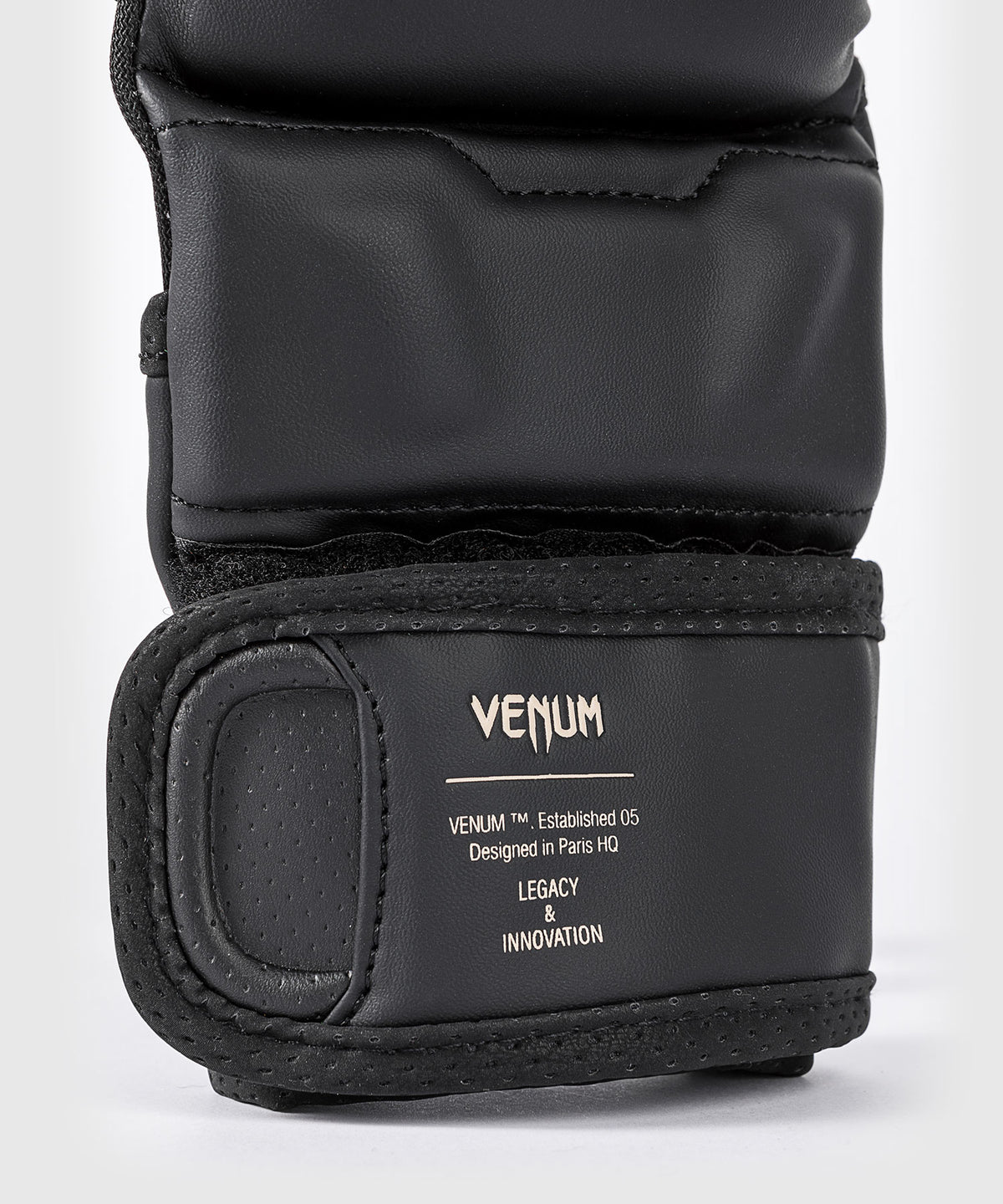 Venum Impact Evo Guantes de sparring MMA - Negro