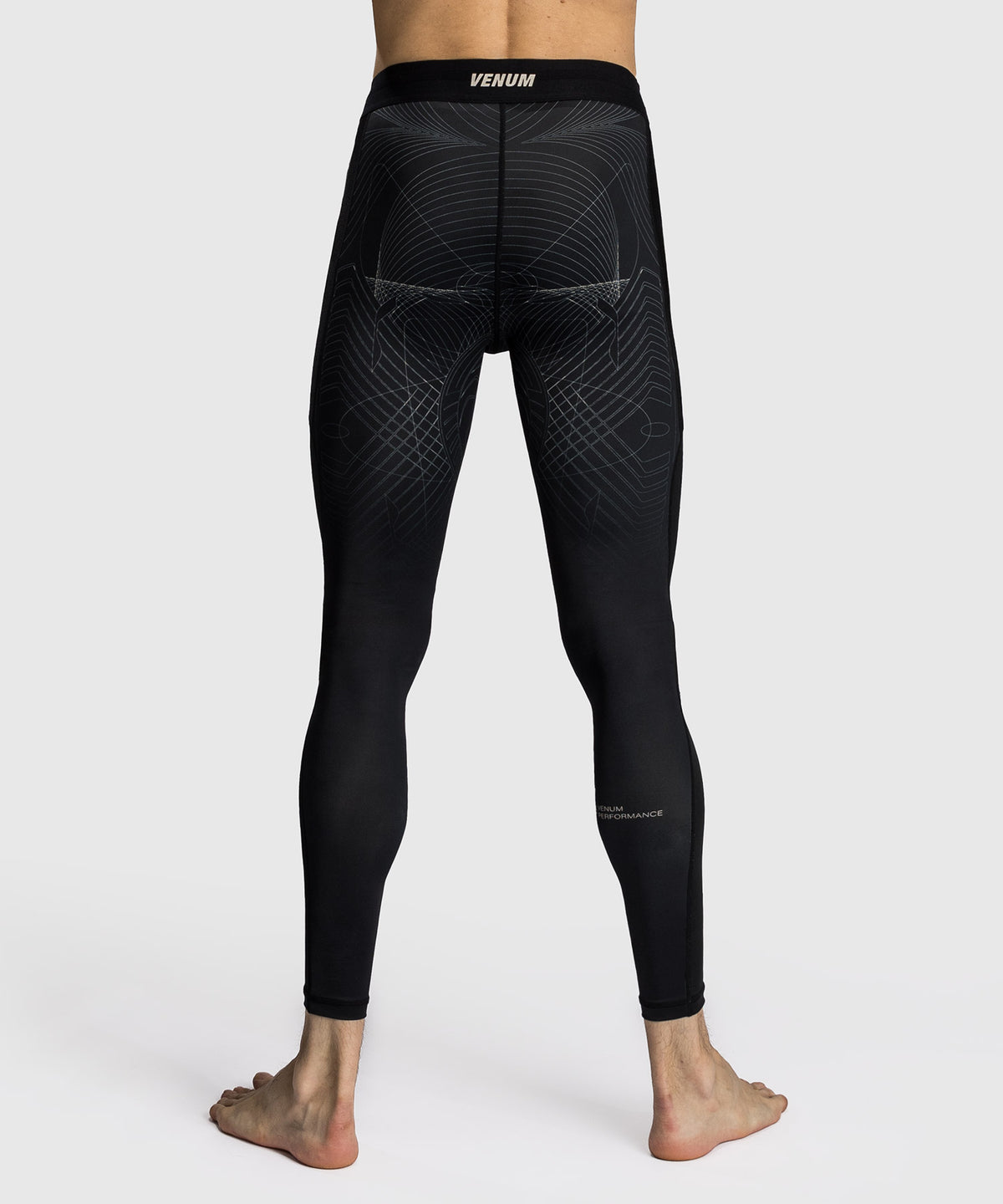 Venum G-Fit Air Spats para Hombre - Negro Profundo/Arena del desierto