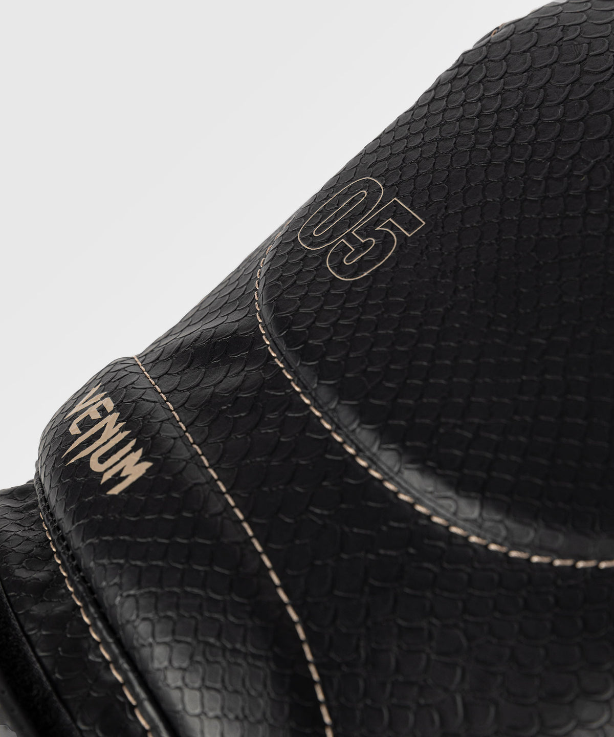 Gants de Boxe Venum Impact Evo Scales – Noir