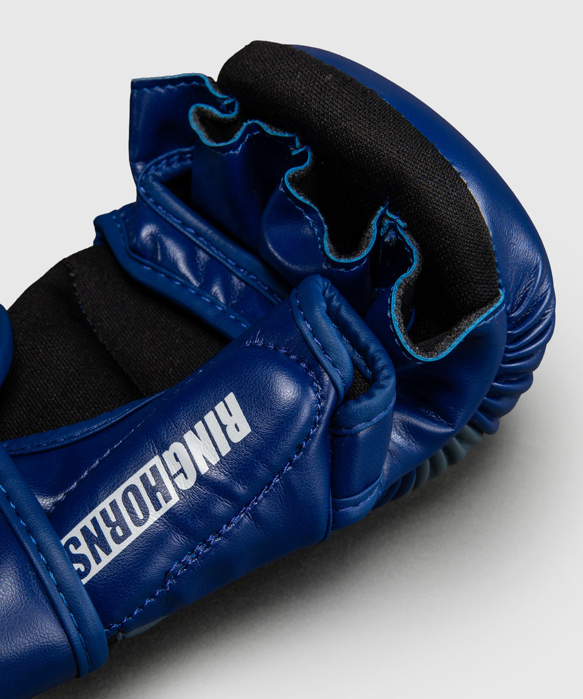 Ringhorns Charger by Venum Guantes de sparring MMA - Azul marino/Rojo