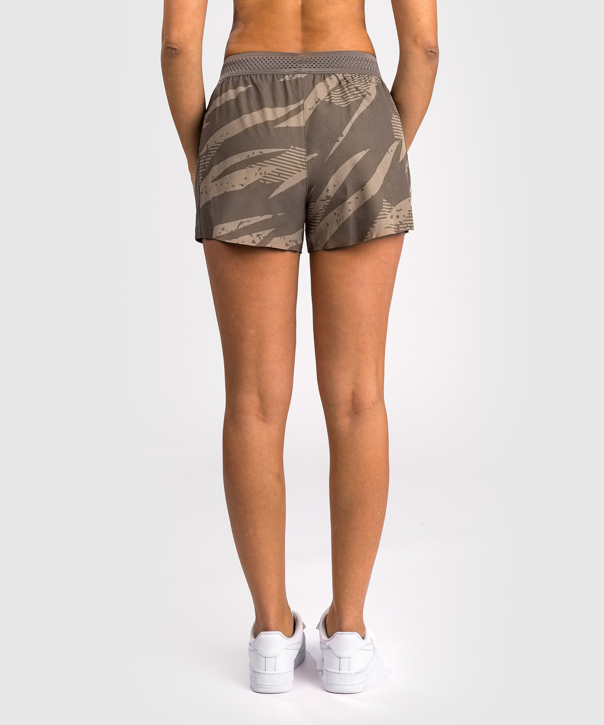 UFC Adrenaline By Venum Fight Week Pantalones Cortos de Rendimiento para Mujer - Desert Camo