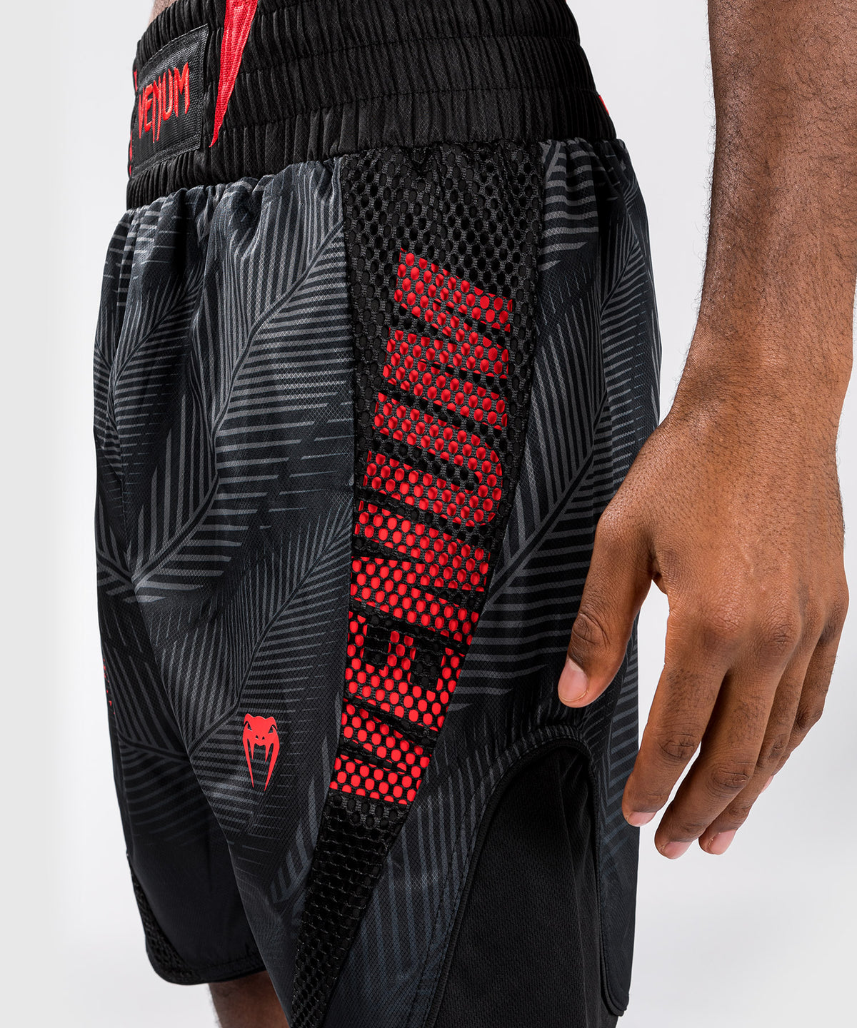 Pantaloncini da boxe Venum Phantom - Nero/Rosso