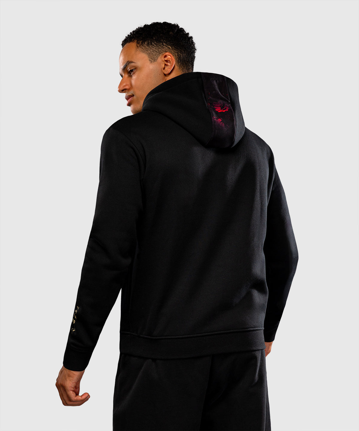 Jujutsu Kaisen x Venum Itadori Kapuzenpullover – Schwarz/Rot