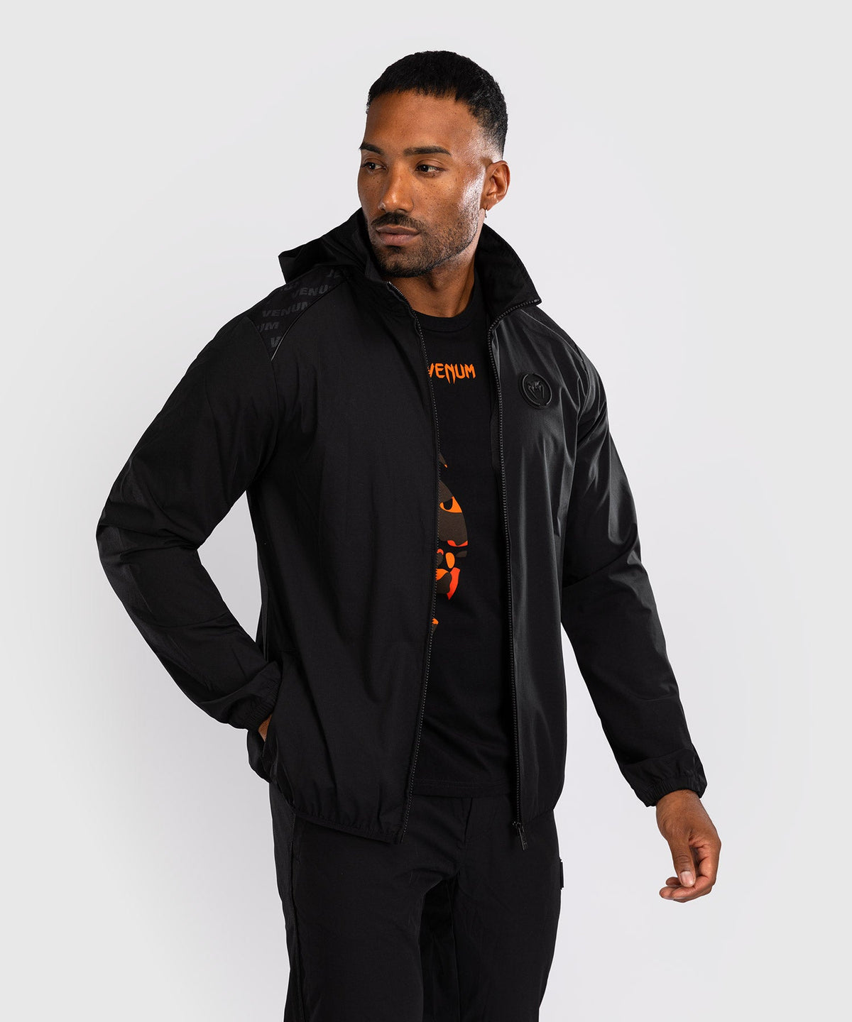 Vestes de survêtement Venum Cargo Light Aero - Noir