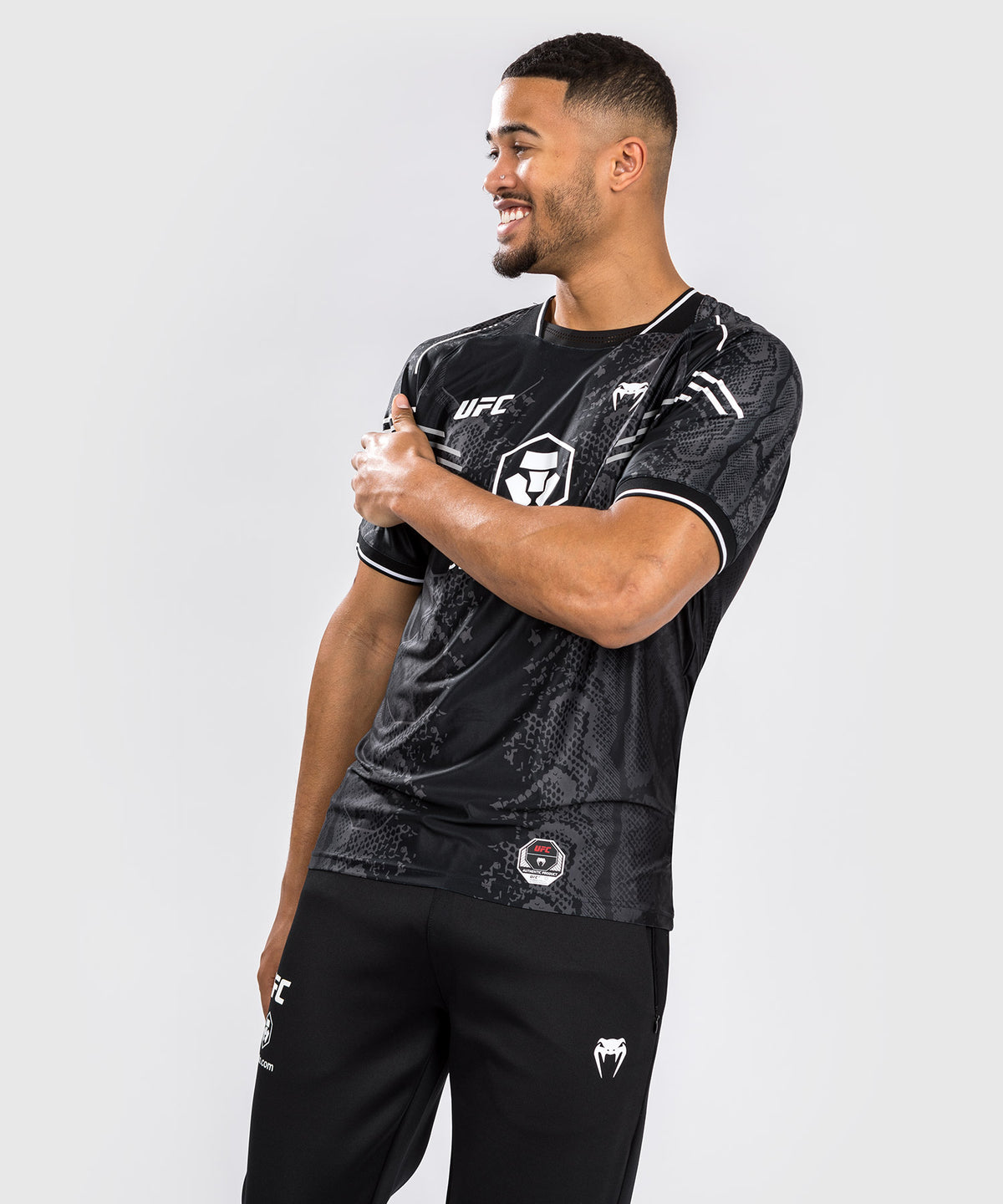 Noche UFC by Venum  Authentic Fight Night Herren Walkout-Trikot - Schwarz
