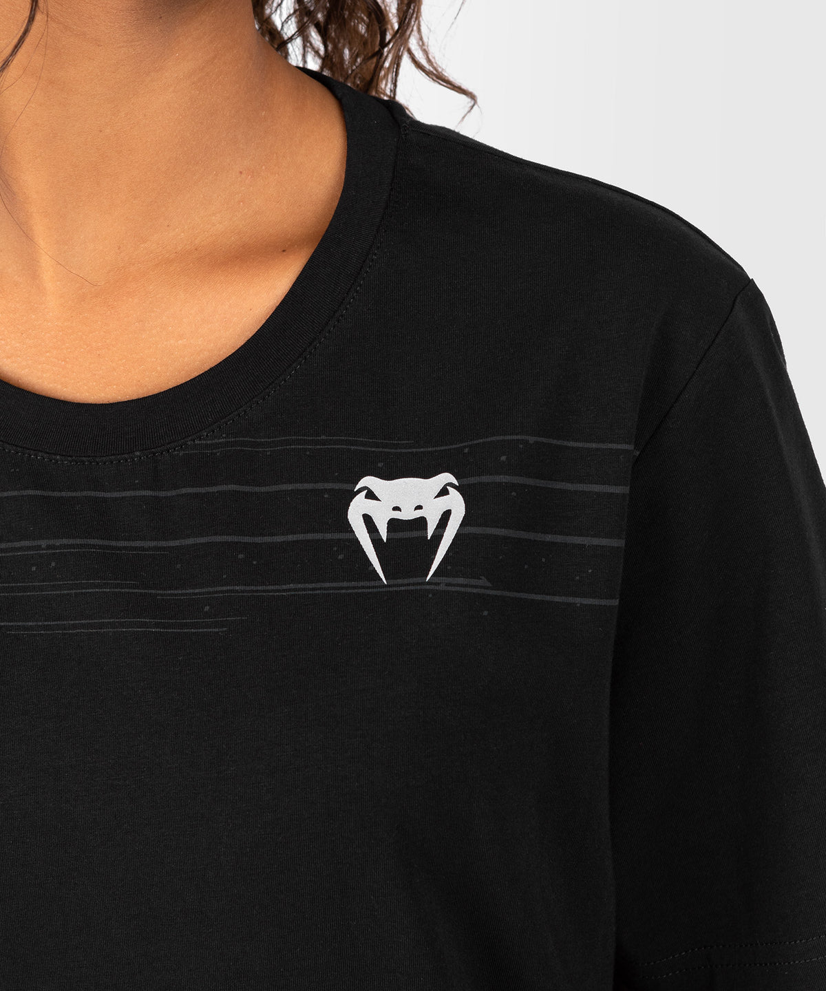 UFC Venum Performance Institute 2.0  Damen T-Shirt - Schwarz/Rot