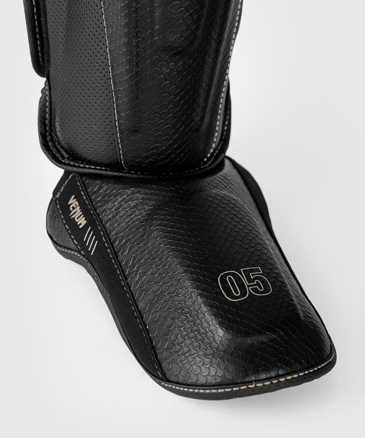 Venum Impact Evo Scales Espinilleras – Negro