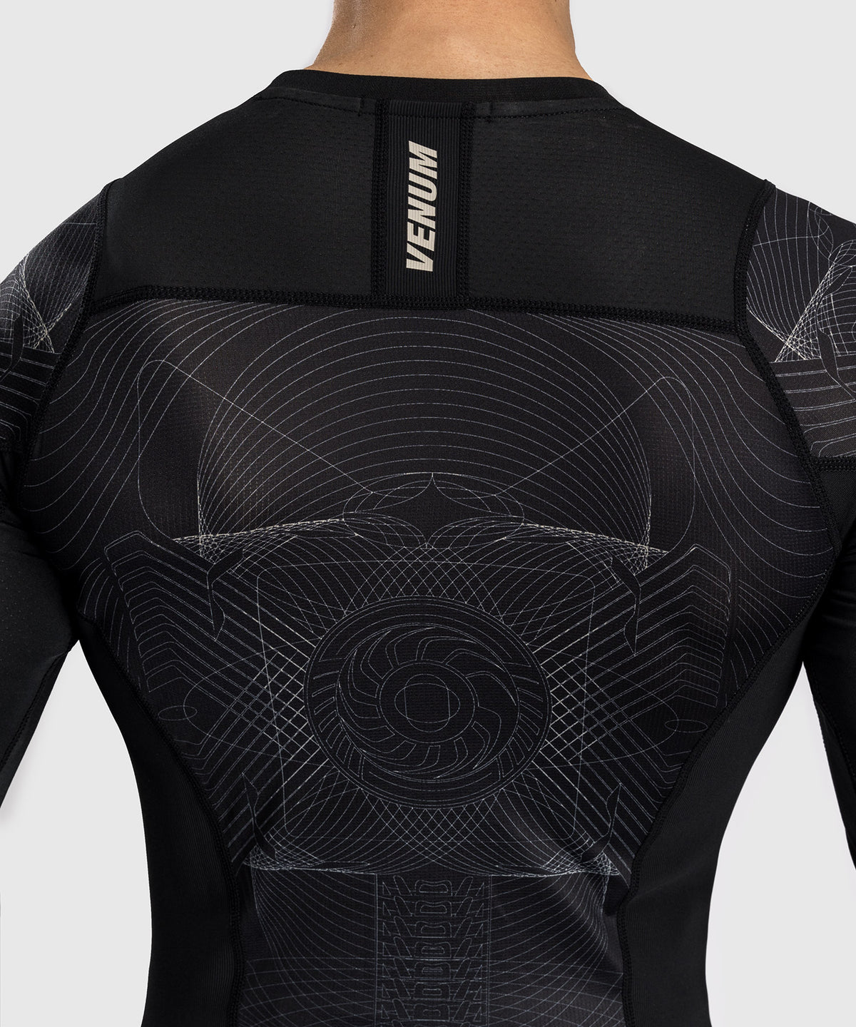 Rashguard à Manches Longues Venum G-Fit Air pour Hommes - Noir Intense/Sable Désert