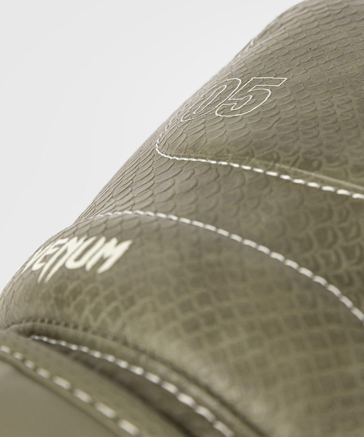 Venum Impact Evo Scales Boxhandschuhe – Armeegrün