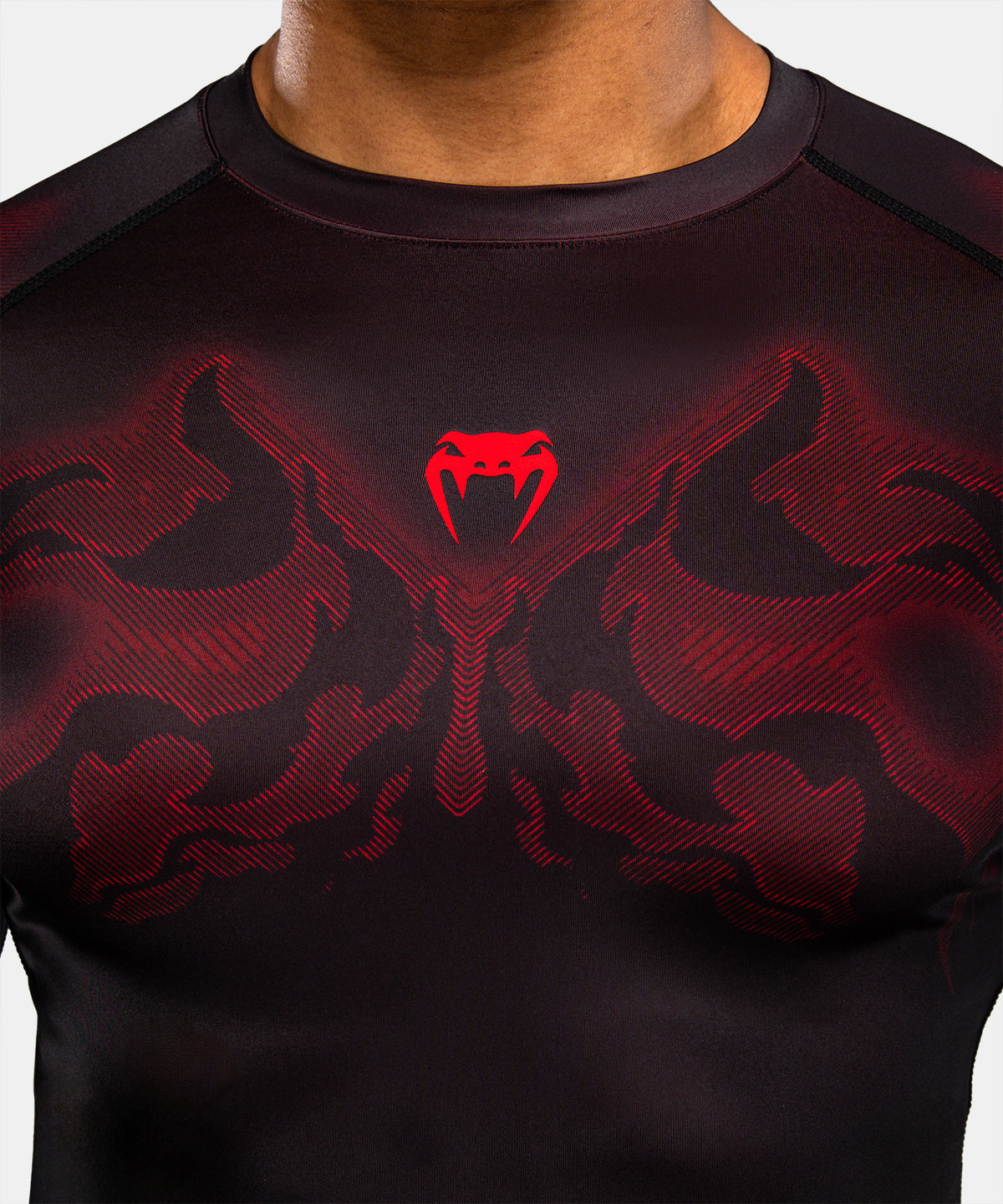 Venum Spectre Langarm Rashguard – Schwarz/Rot