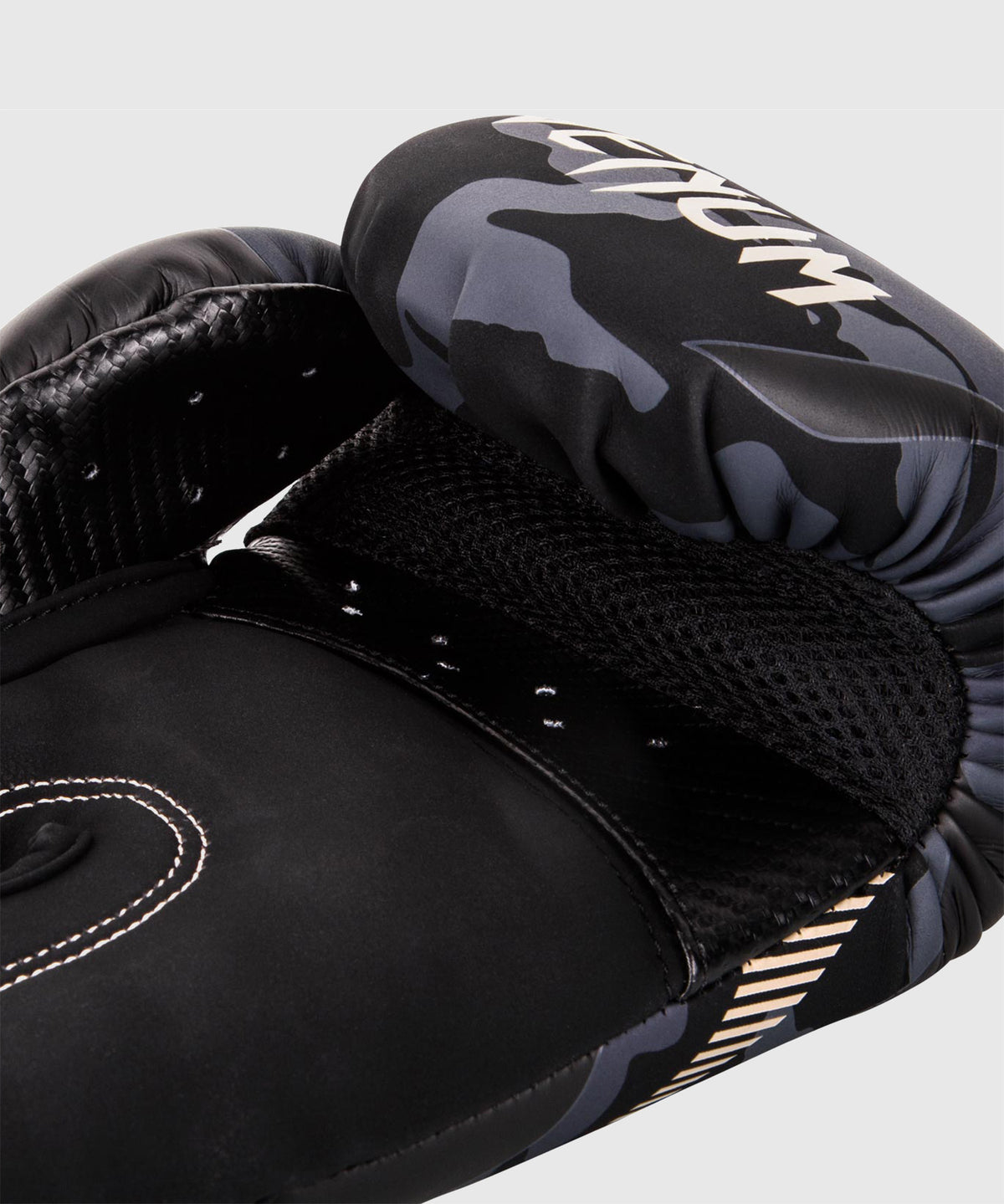 Venum Impact Boxing Gloves - Dark Camo/Sand