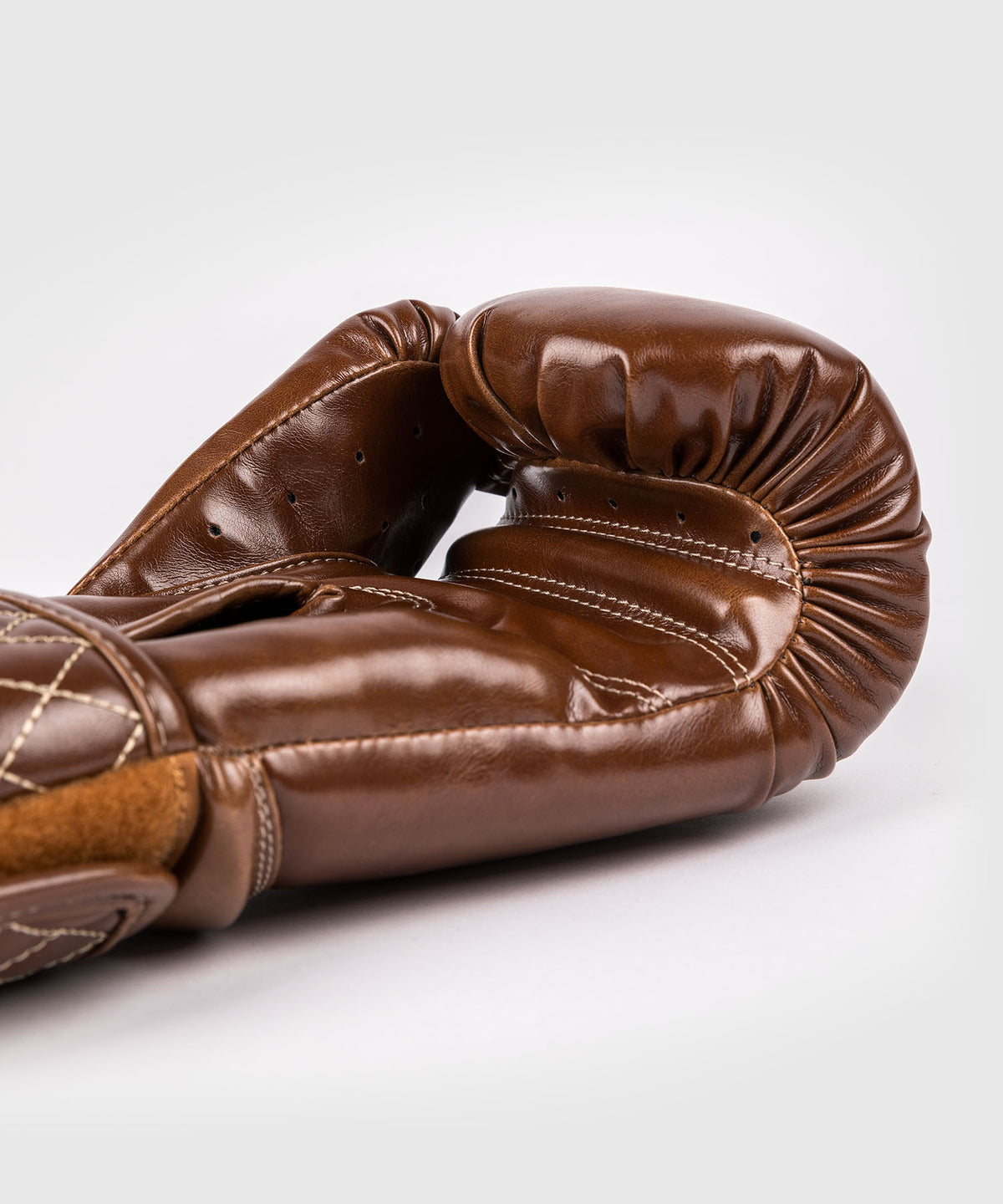 Venum Impact Classic Guantes de Boxeo - Havana Brillante