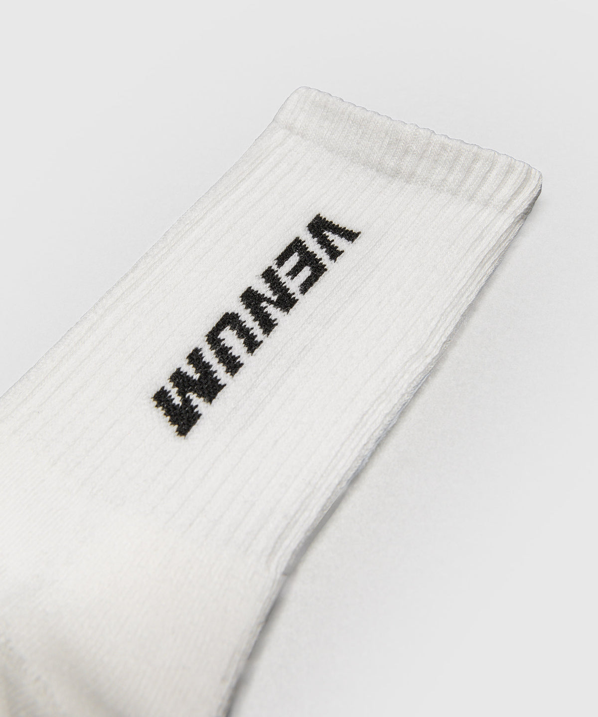 Venum Essential Crew Socken (Set mit 3 Paar) – Weiß/Schwarz