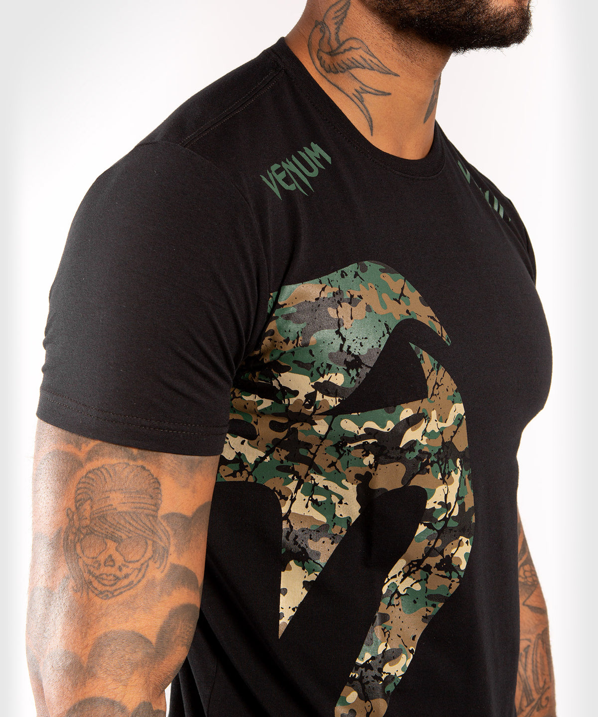Venum Original Giant Maglietta - Nero / Camo Foresta