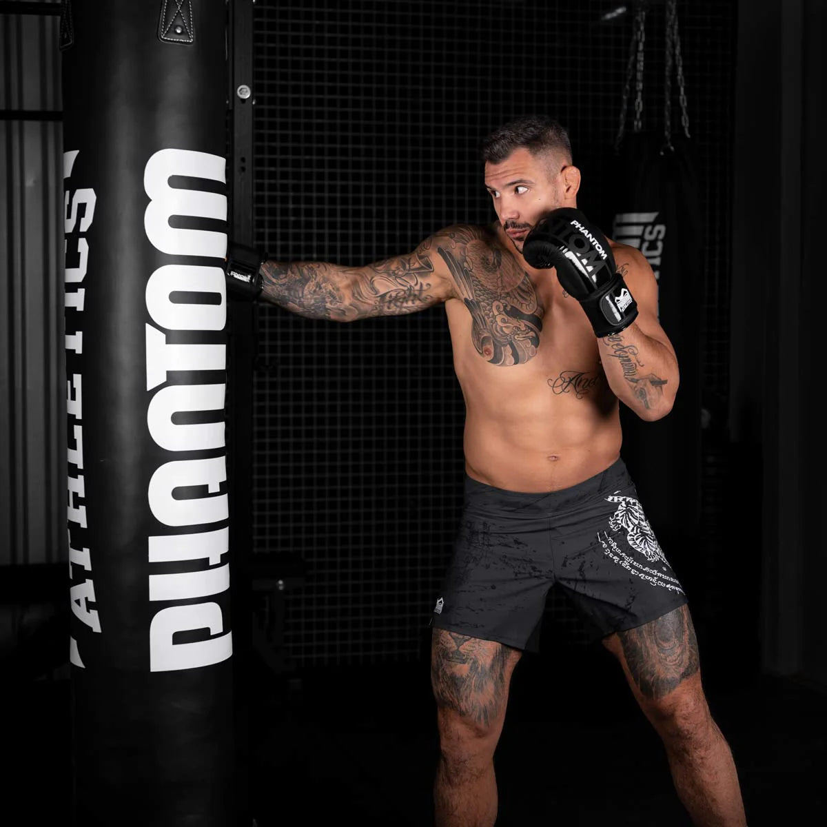 Phantom Athletics Flex-S Muay Thai Fightshorts - Negro