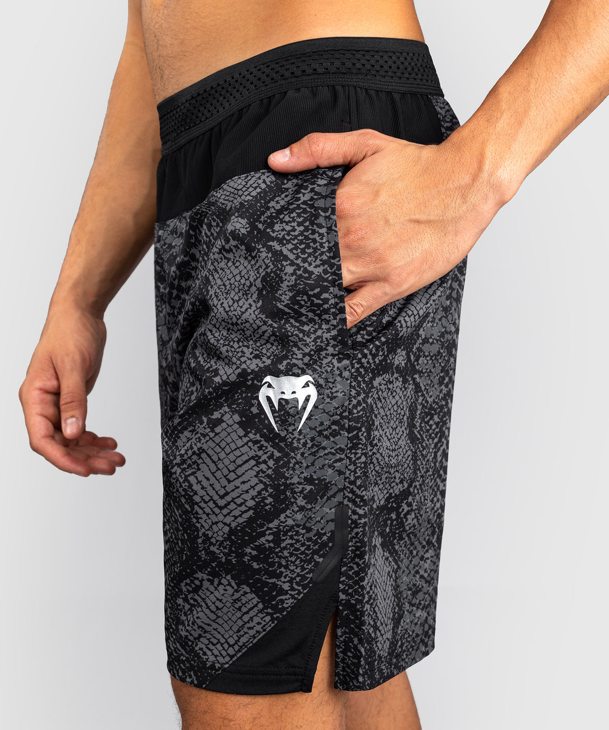 Venum G-Fit Scales Pantaloncini da Allenamento – Nero/Grigio Carbone