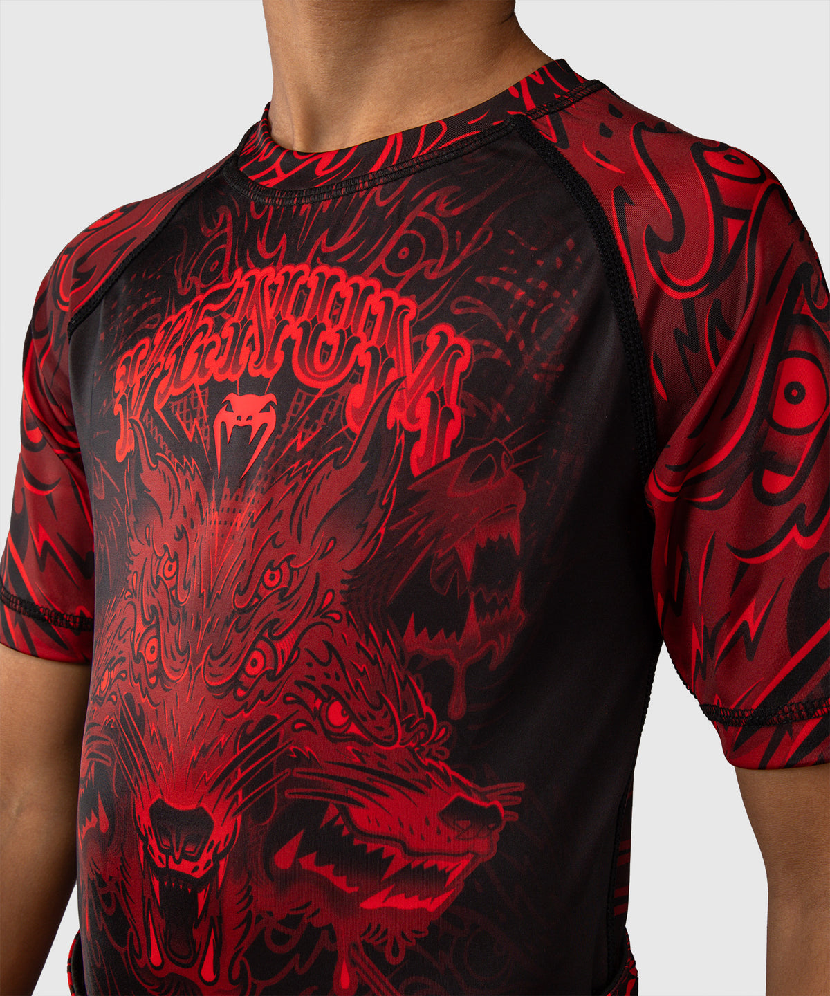 Venum Wolf Atak Rashguard Manga Corta Para Niños – Negro/Rojo