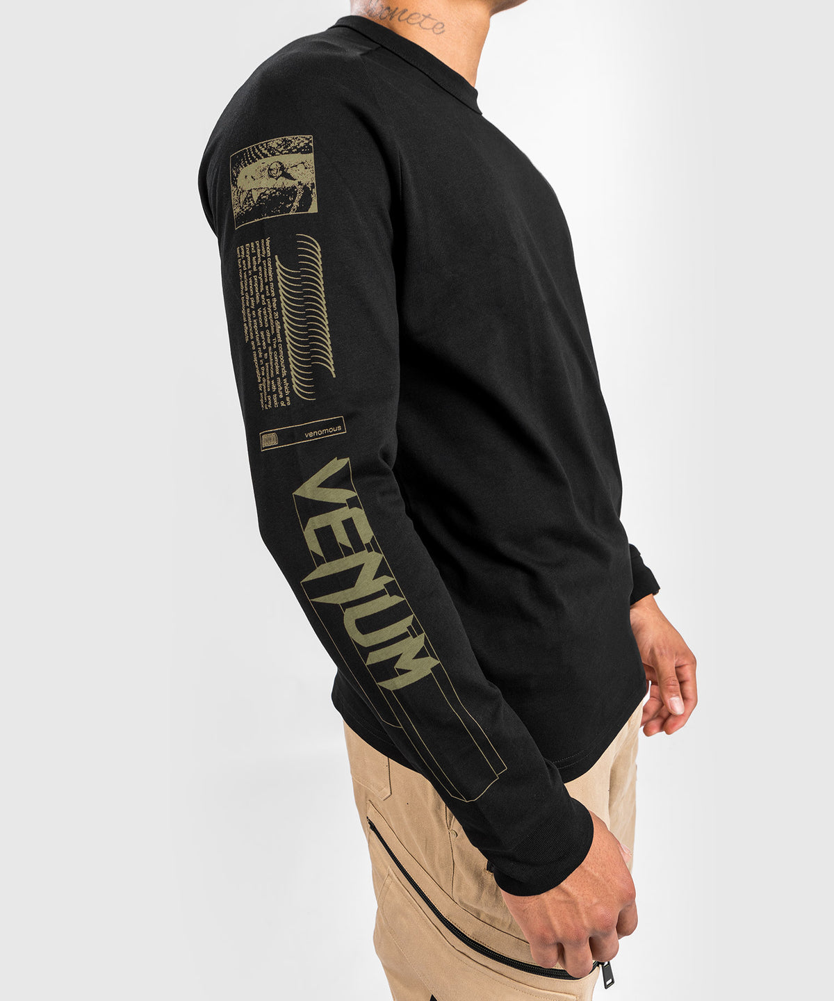  T-shirt Fangs Venum regular - maniche lunghe - Nero/Sabbia