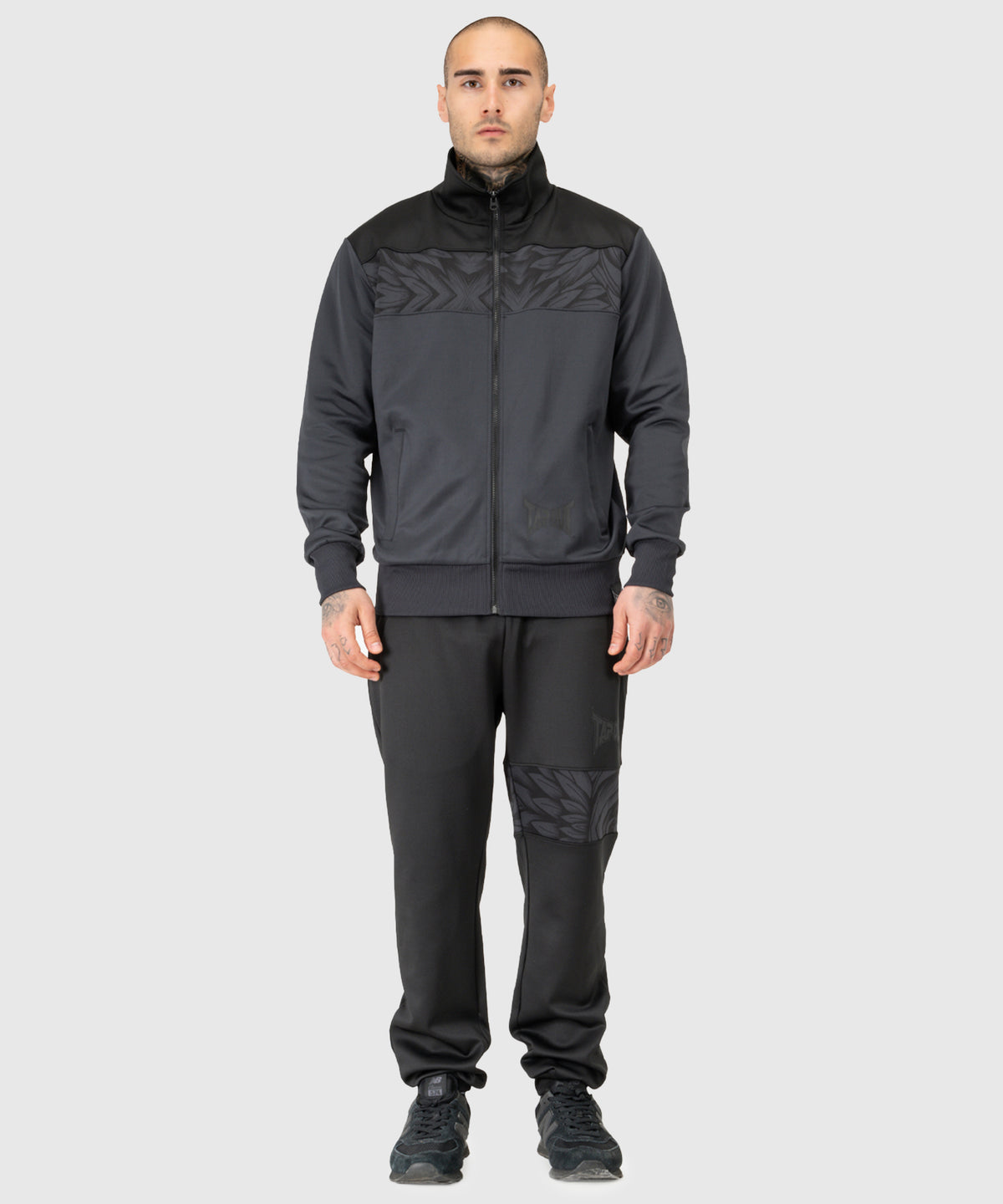 Tapout Spirit Jogging Set - Black/Grey
