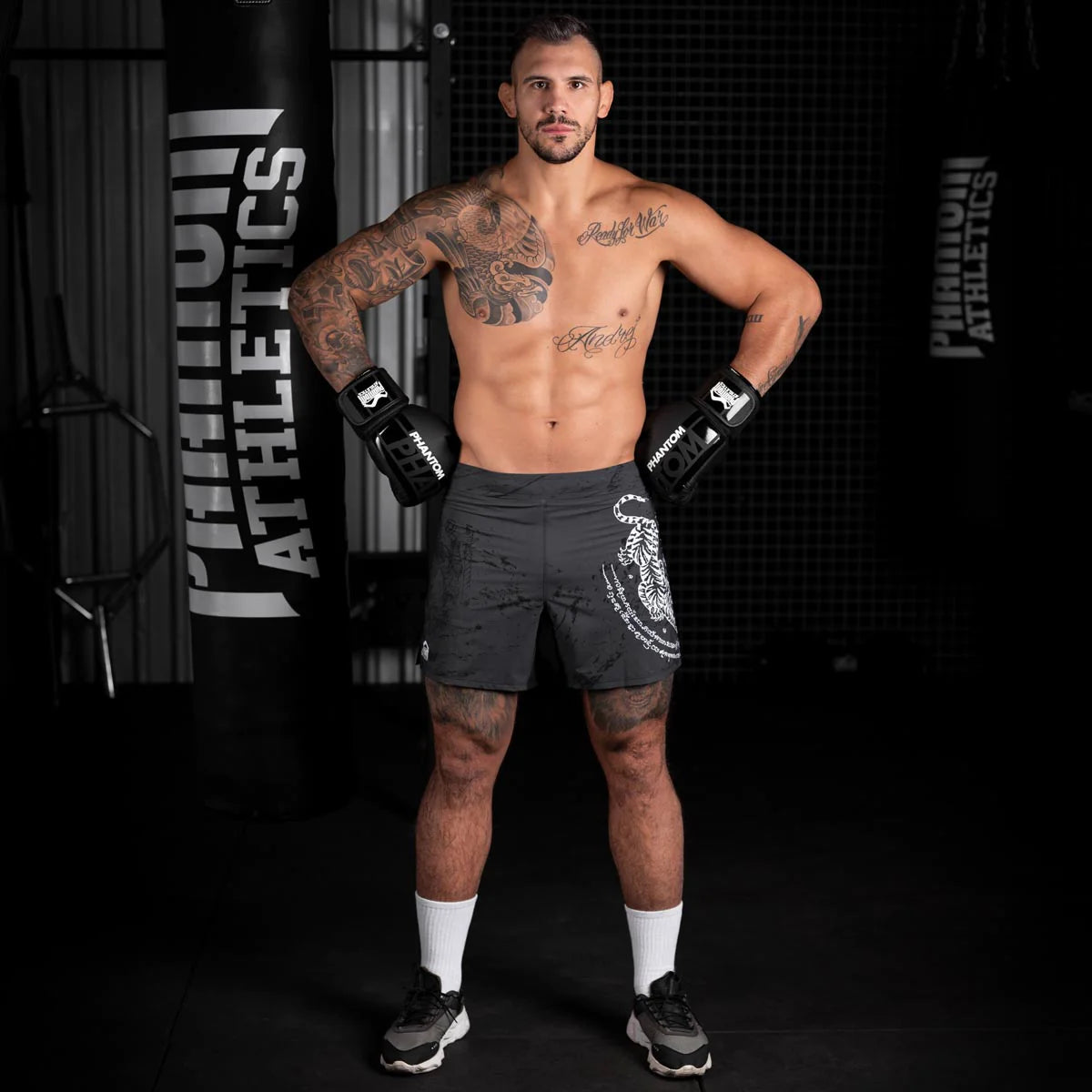 Phantom Athletics Flex-S Muay Thai Fightshorts - Negro