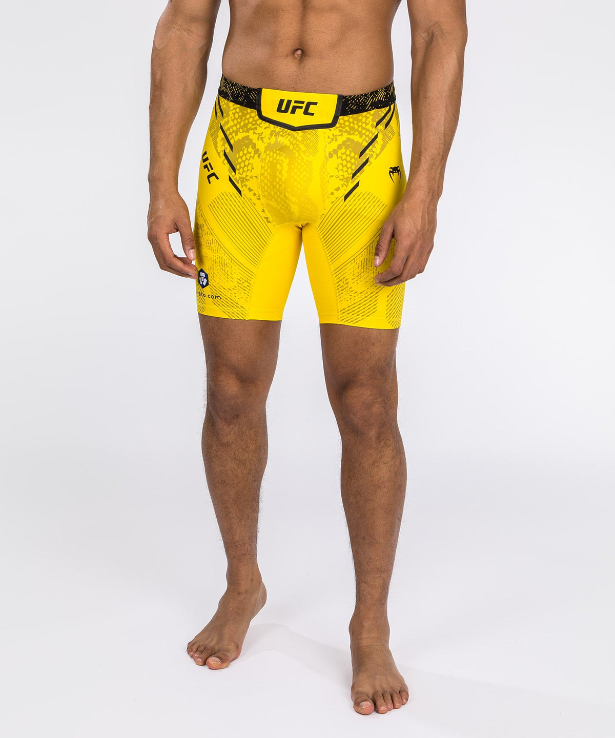 UFC Adrenaline by Venum Authentic Fight Night Herren Kompressionsshorts - Gelb