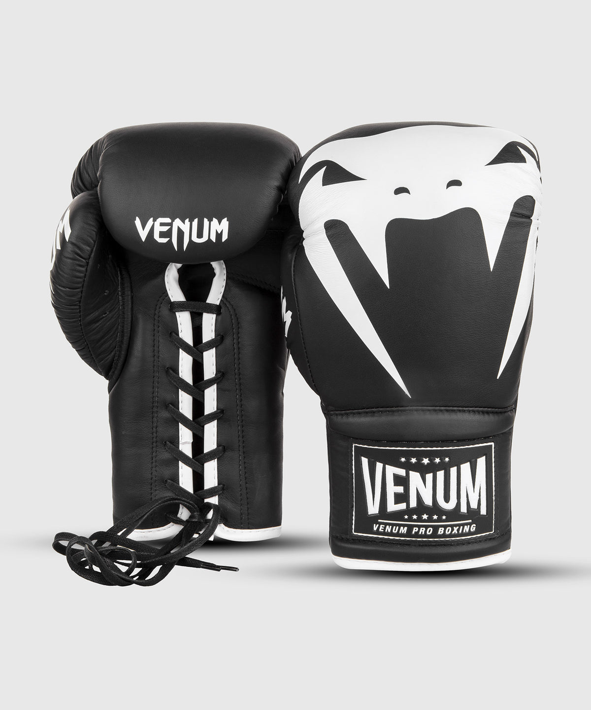 Venum Giant 2.0 Pro Boxing Gloves - With Laces