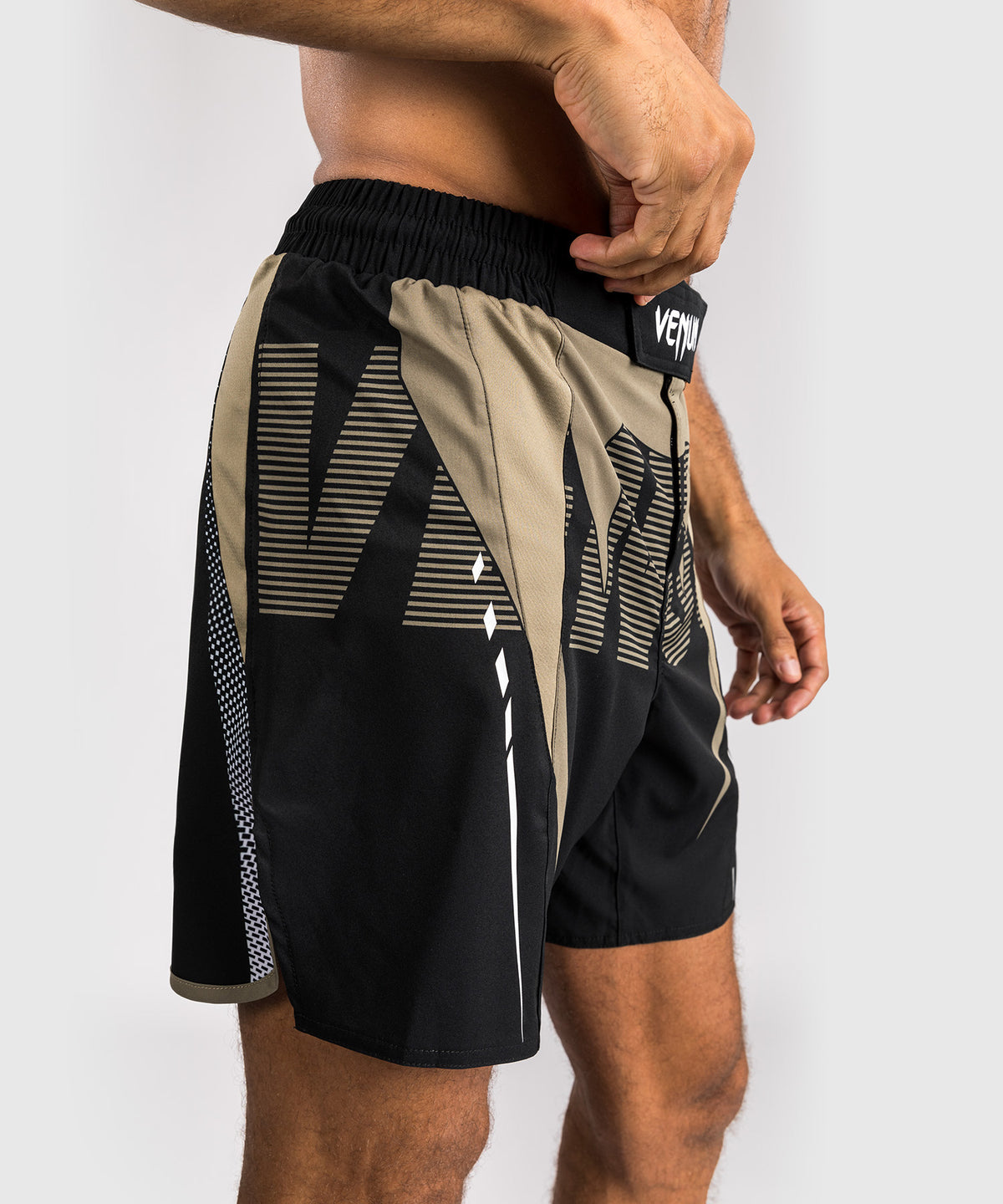 Venum Adrenaline Pantaloncini da combattimento – Nero/Sabbia