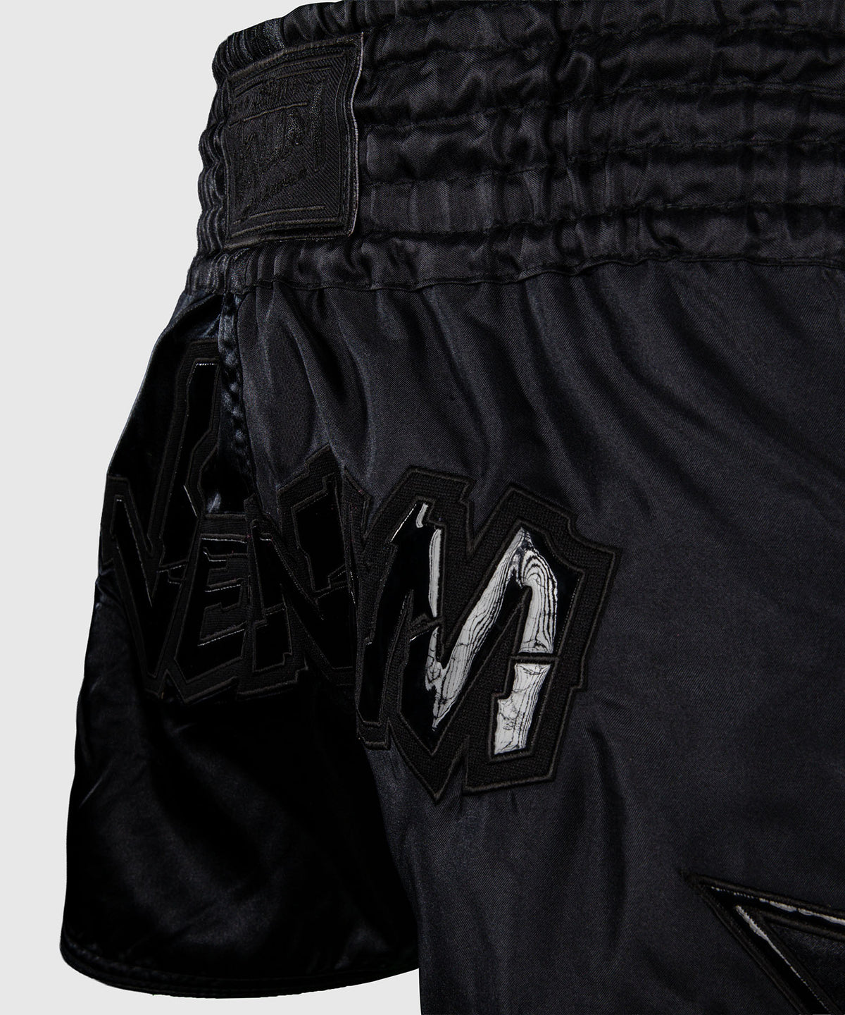 Short de Muay Thai Venum Inferno 2.0 - Noir/Gris