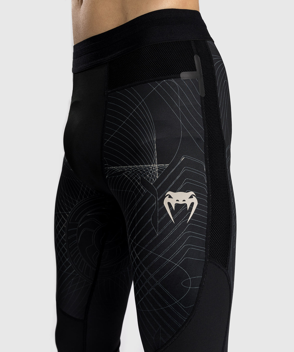 Venum G-Fit Air Spats para Hombre - Negro Profundo/Arena del desierto