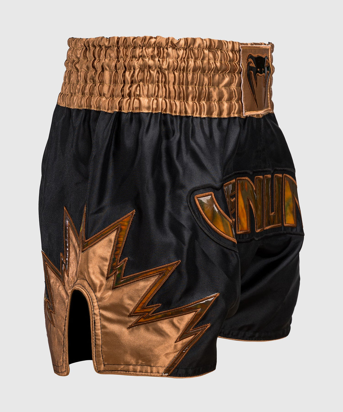 Venum Inferno Pantalones cortos de Muay Thai - Negro/Bronce