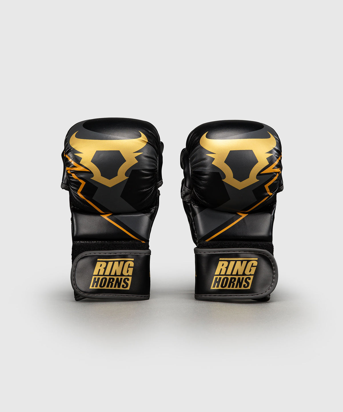 Ringhorns Charger by Venum Guantes de sparring MMA - Negro/Dorado