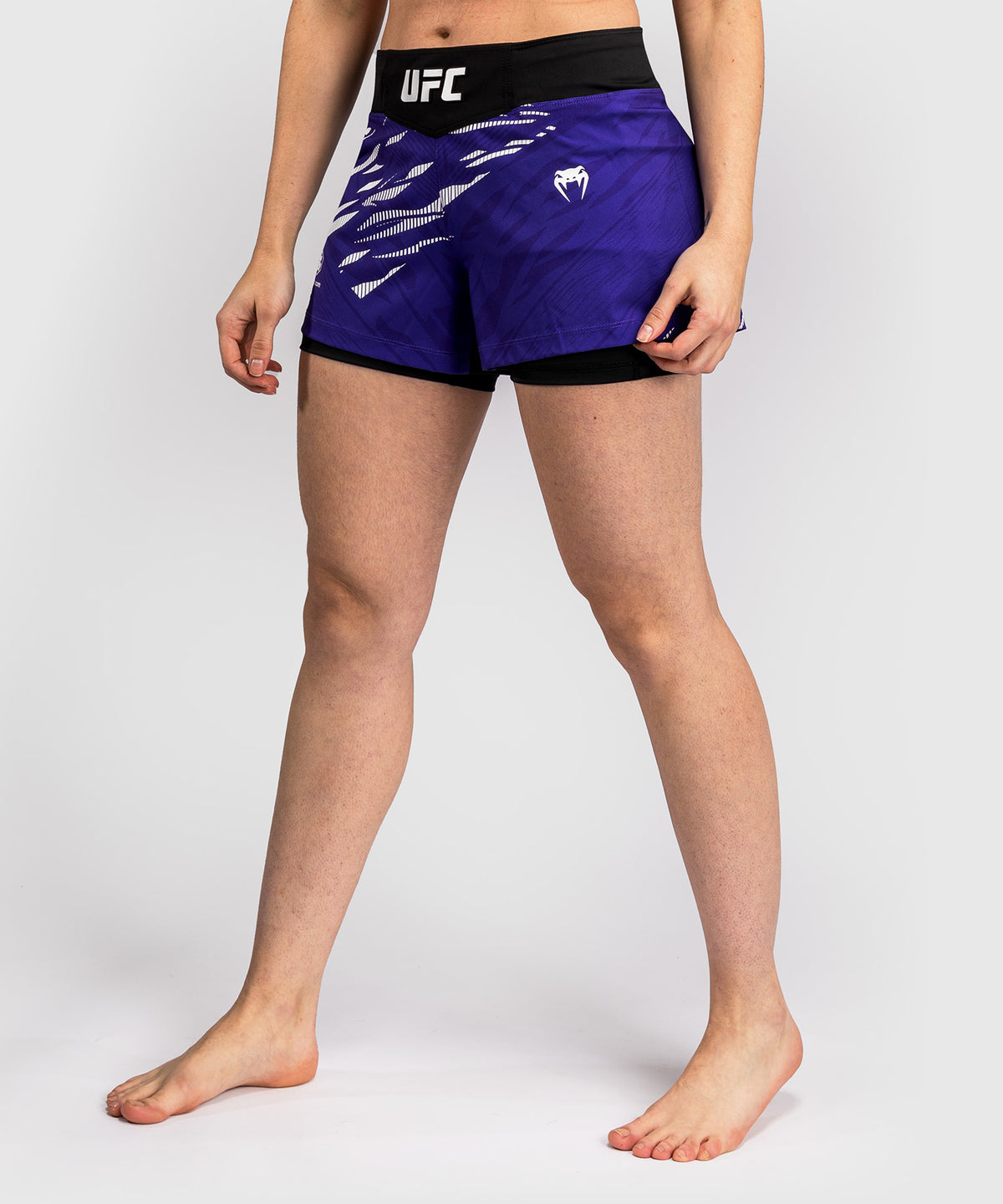 Short de Combat pour Femmes UFC Fusion by Venum Authentic Fight Night - Violet