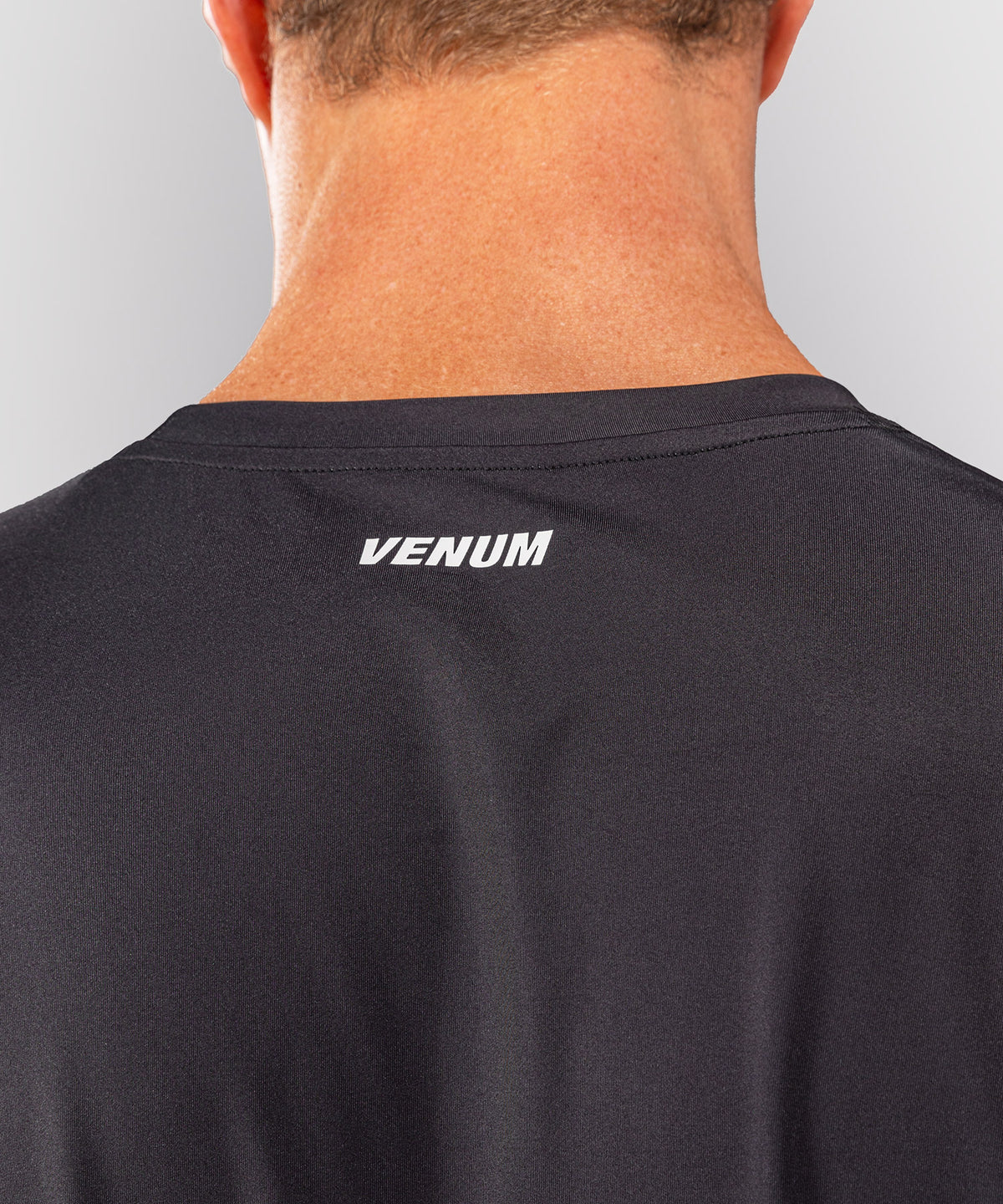 Venum Giant Shift Camiseta Dry Tech - Negro/Gris