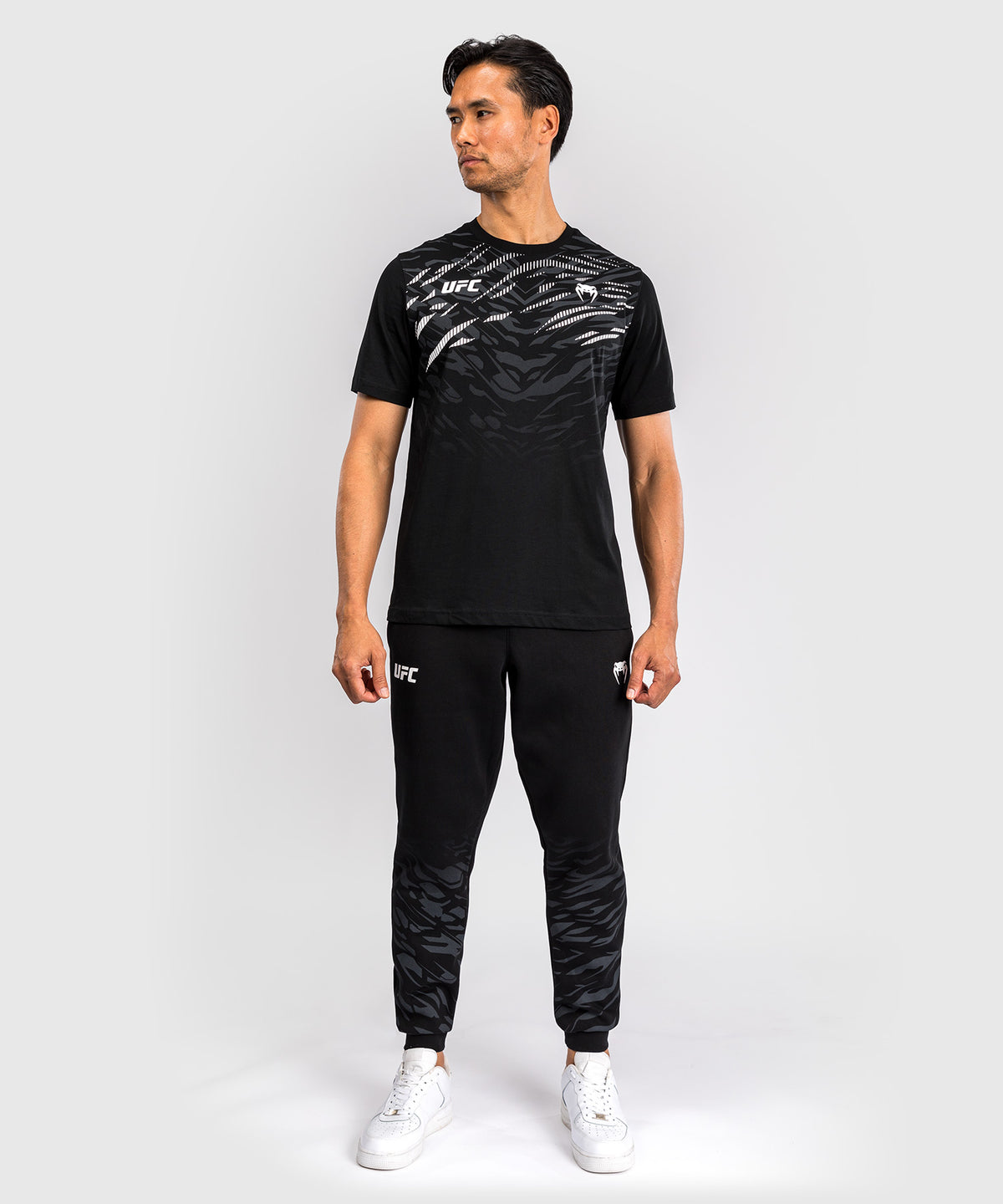 UFC Fusion by Venum Replica Herren Kurzarm T-Shirt - Schwarz