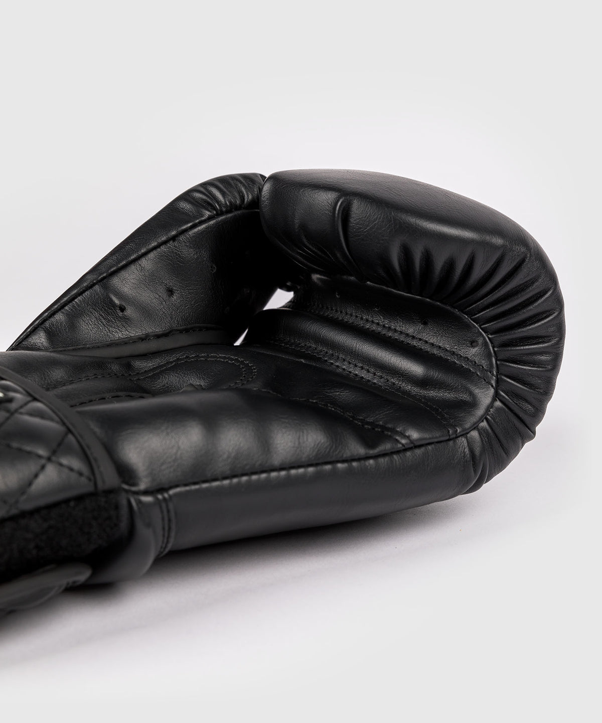 Venum Impact Classic Guantes de Boxeo - Negro