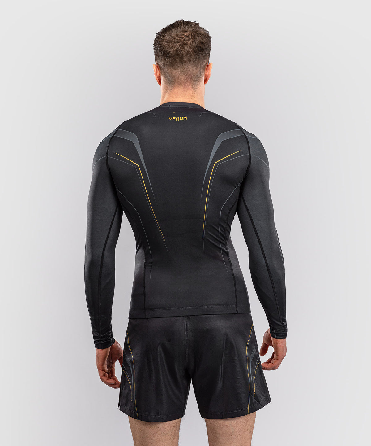 Venum Streamline Rashguard Manga Larga – Negro/Oro