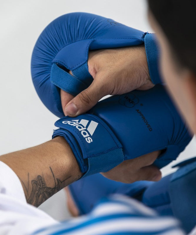 Adidas WKF Karatehandschuhe ohne Daumen - Rot