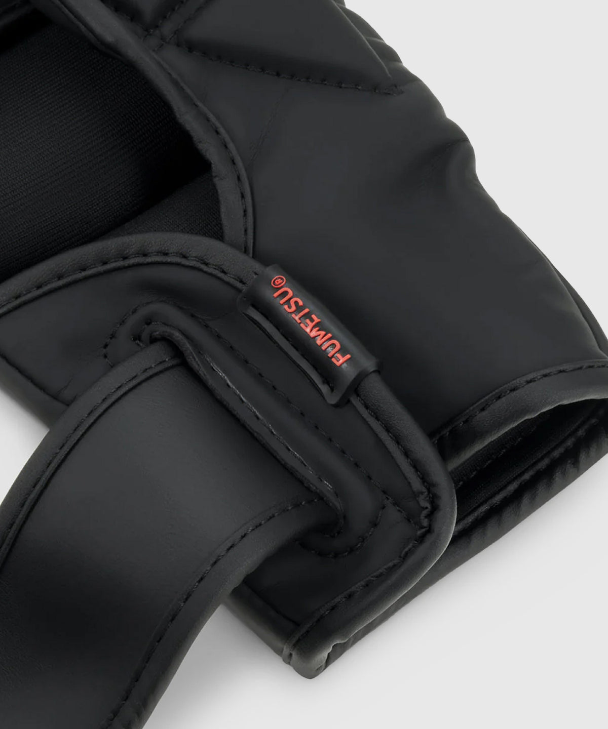 Fumetsu Ghost S3 Guantes de Sparring MMA - Negro/Rojo