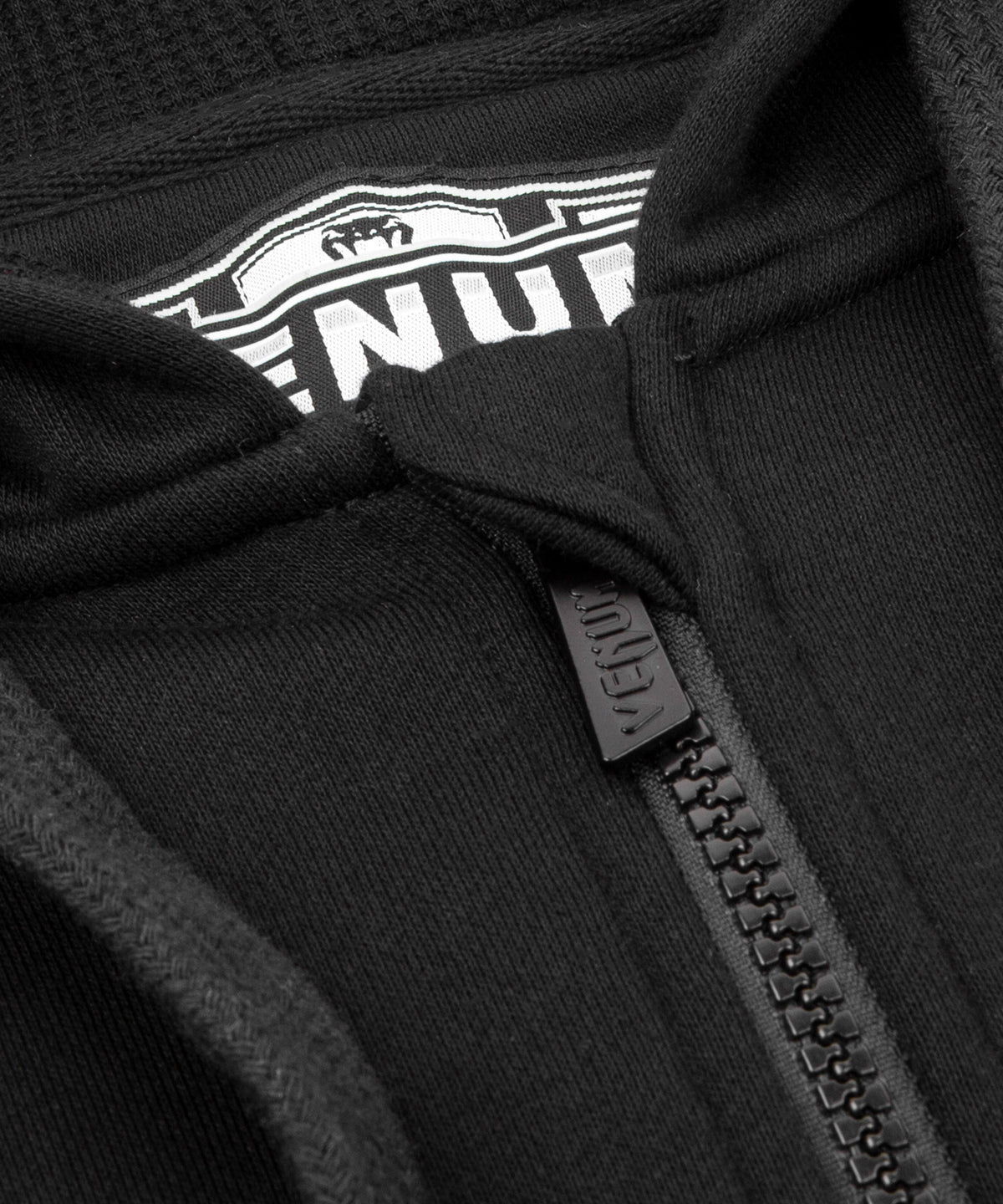 Felpa con cappuccio Venum Contender 3.0 - Nera/Nera