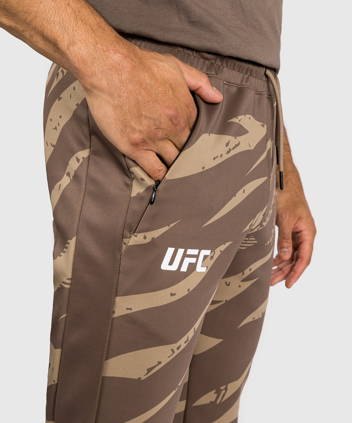 UFC Adrenaline By Venum Fight Week Pantalón de Hombre - Desert Camo