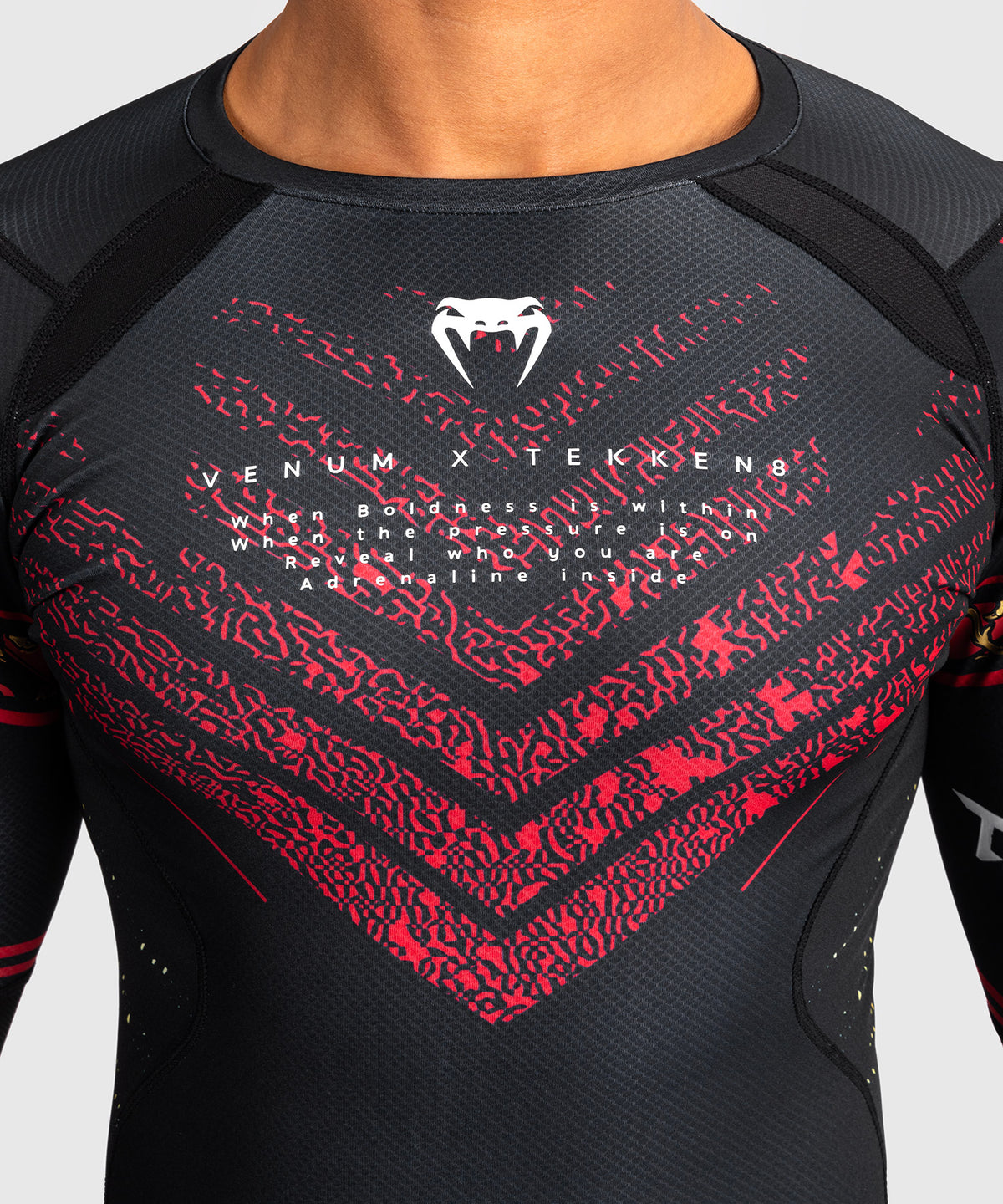 Venum x TEKKEN 8 - Marshall Law Rashguard - Schwarz/Rot/Gold