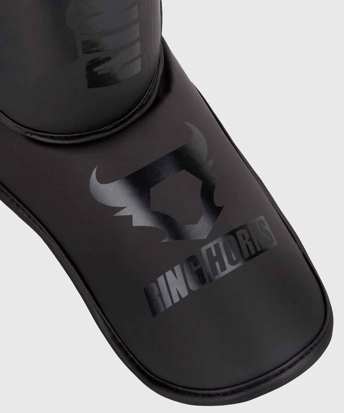 Protège-tibias et pieds Ringhorns Charger by Venum - Noir/Noir