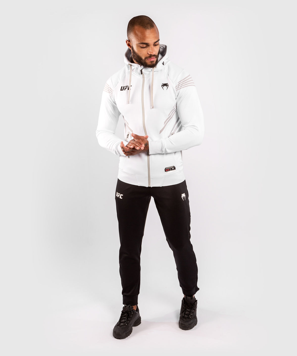 UFC Venum Authentic Fight Night Herren Walkout Hoodie - Weiß