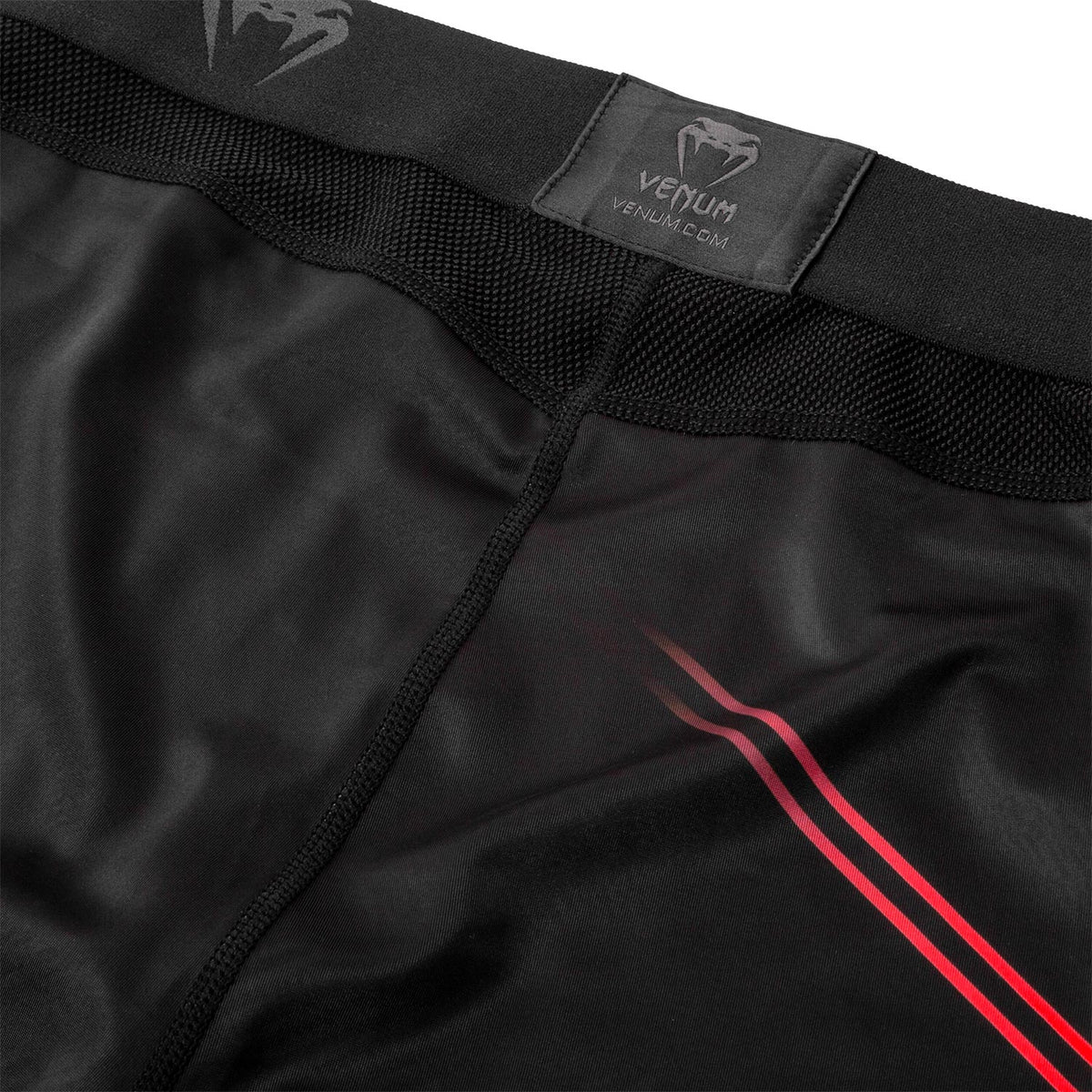 Pantaloni a compressione Venum Okinawa 2.0 - Nero/Rosso