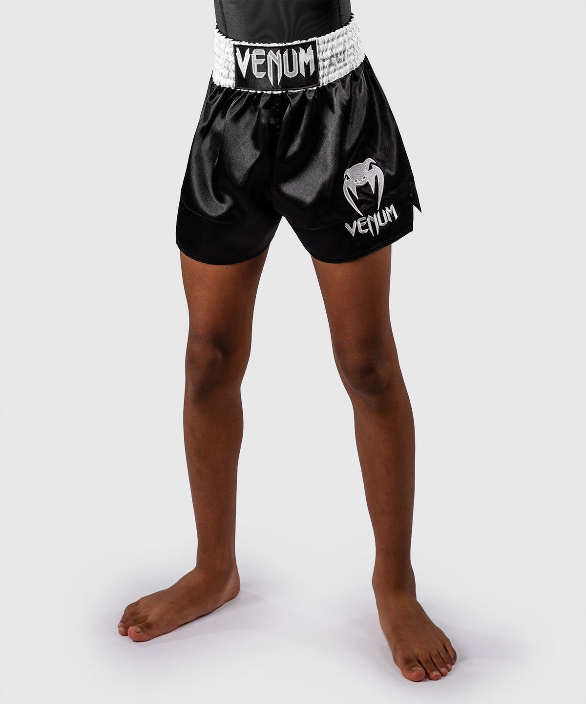 Venum Classic Pantaloncini Muay Thaï per bambini – Nero/Bianco